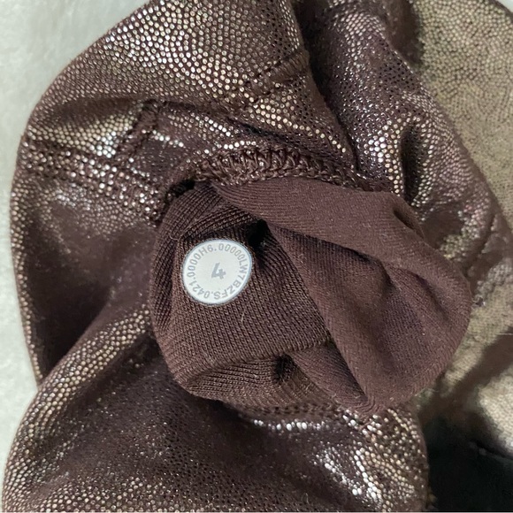 SOLD Lululemon Align HR Shorts 8 inch ‘French Press’ Size 4 - Picture 7 of 8